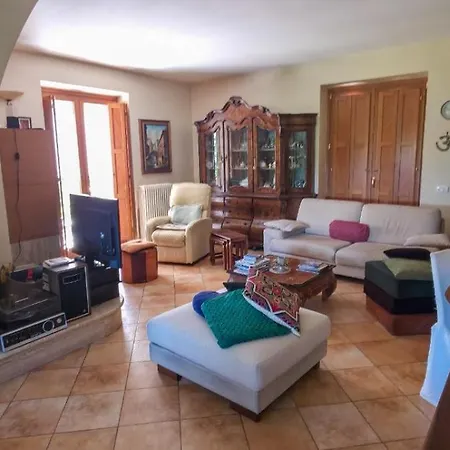 Hébergement de vacances Casa Paradiso St Sosio Arpino Frosinone *